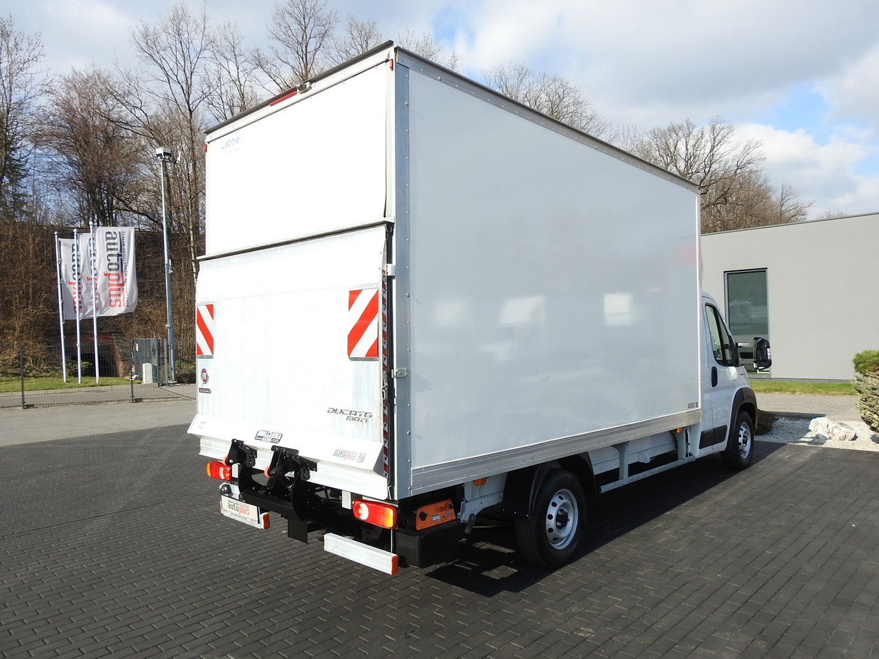 Furgoneta frigorifica FIAT DUCATO BOX LIFT 8 PALLETS CRUISE CONTROL NAVIGATION LED LIGHTS AIR CONDITIONING 130HP: foto 12 Furgoneta frigorifica FIAT DUCATO BOX LIFT 8 PALLETS CRUISE CONTROL NAVIGATION LED LIGHTS AIR CONDITIONING 130HP: foto 12