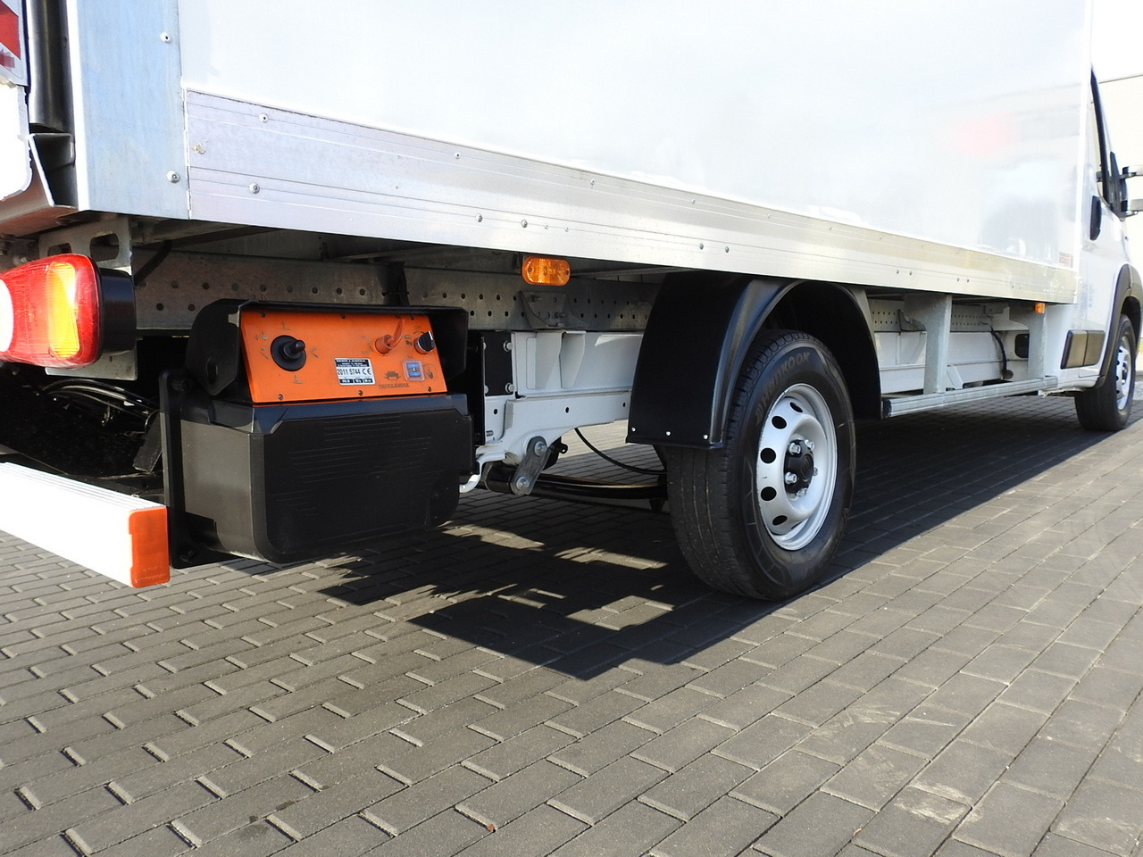 Furgoneta frigorifica FIAT DUCATO BOX LIFT 8 PALLETS CRUISE CONTROL NAVIGATION LED LIGHTS AIR CONDITIONING 130HP: foto 16 Furgoneta frigorifica FIAT DUCATO BOX LIFT 8 PALLETS CRUISE CONTROL NAVIGATION LED LIGHTS AIR CONDITIONING 130HP: foto 16