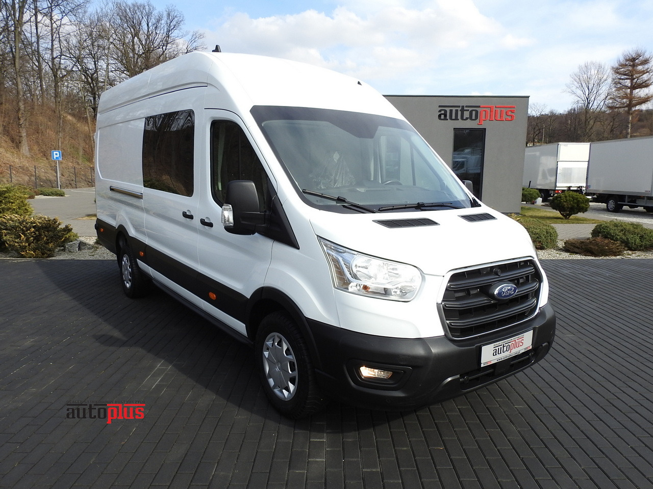 FORD TRANSIT BOX DELIVERY VAN 6 SEATS CRUISE CONTROL LED LIGHTS AIR CONDITIONING 180HP - Furgón: foto 1 FORD TRANSIT BOX DELIVERY VAN 6 SEATS CRUISE CONTROL LED LIGHTS AIR CONDITIONING 180HP - Furgón: foto 1