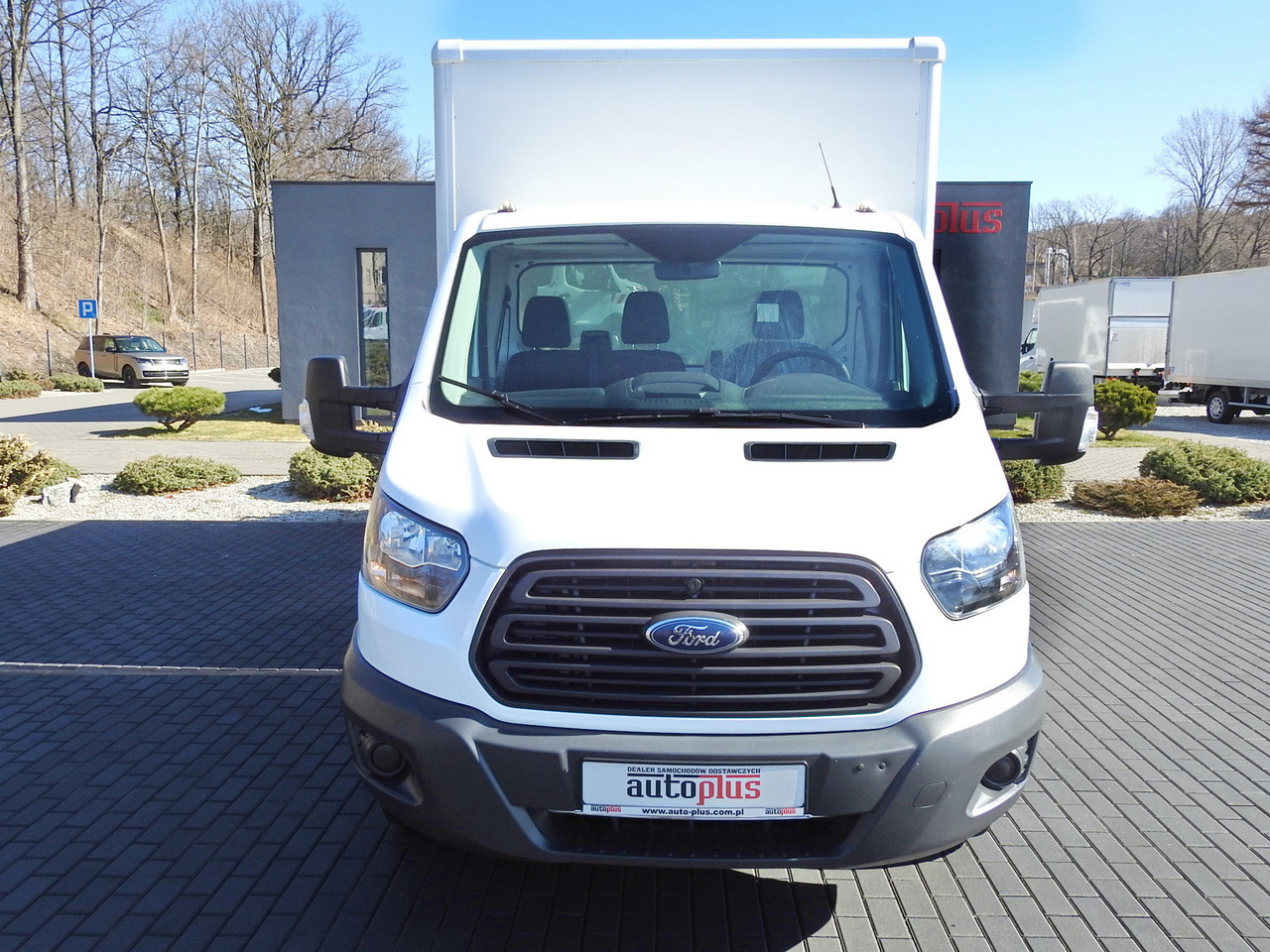 FORD TRANSIT BOX LIFT 8 PALLETS TWIN WHEELS AIR CONDITIONING 130HP - Furgoneta caja cerrada: foto 5 FORD TRANSIT BOX LIFT 8 PALLETS TWIN WHEELS AIR CONDITIONING 130HP - Furgoneta caja cerrada: foto 5