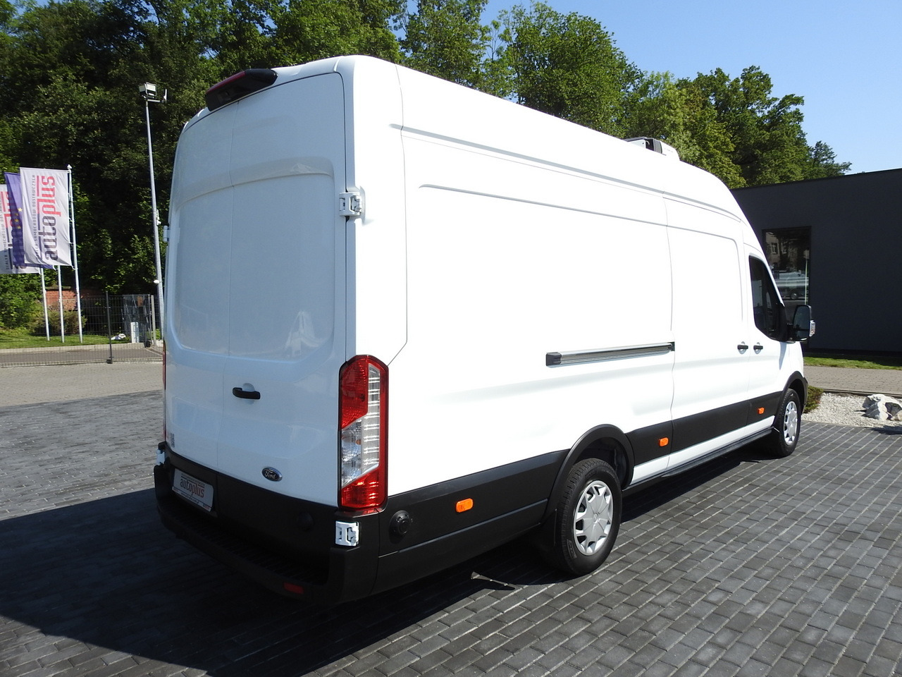 Furgoneta frigorifica FORD TRANSIT REFRIGERATOR VAN  0*C HEATING FUNCTION CRUISE CONTROL AIR CONDITIONING LED LIGHTS  130HP: foto 14