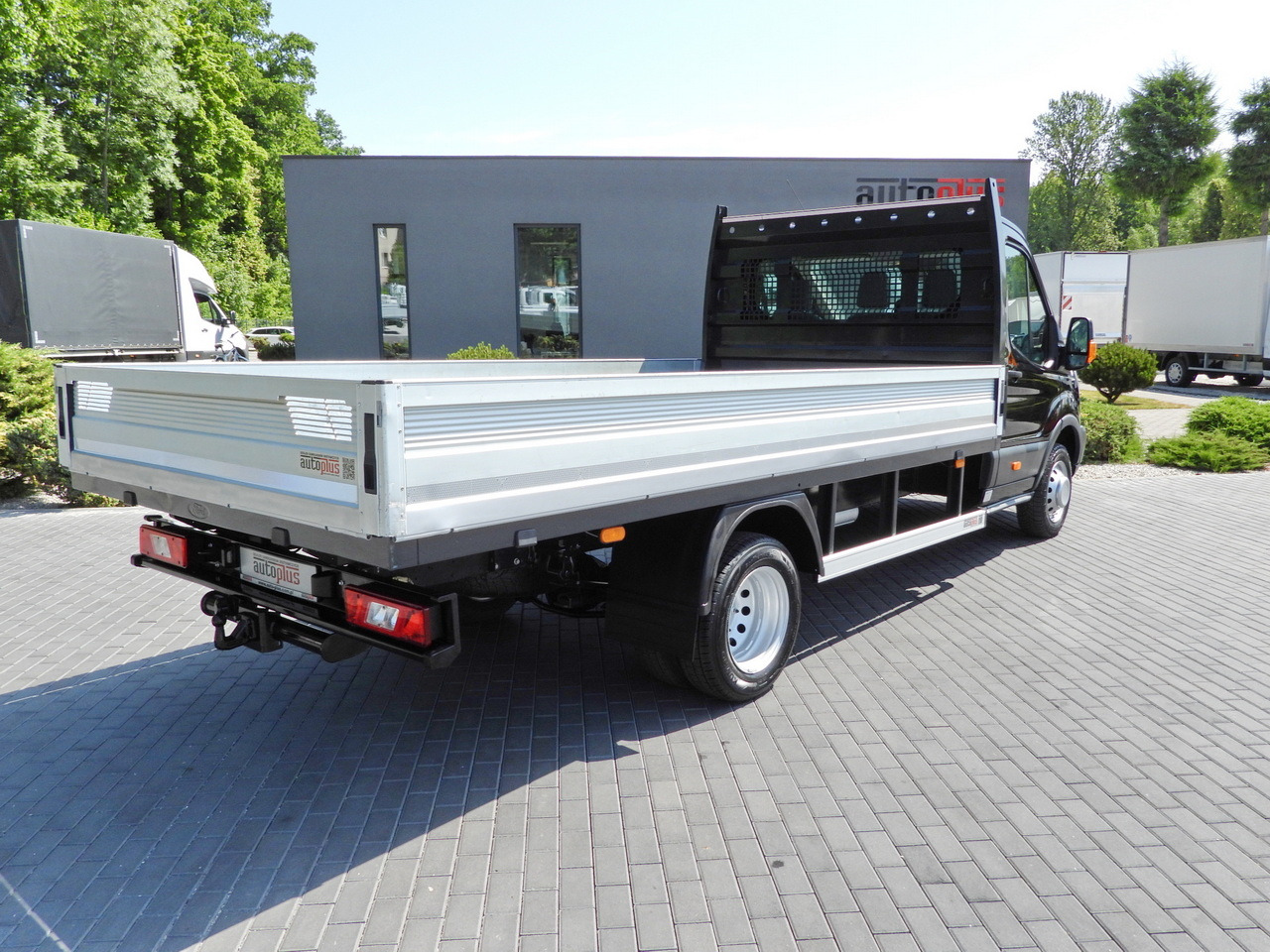 FORD TRANSIT STAKE BODY 8 PALLETS CRUISE CONTROL TWIN WHEELS AIR CONDITIONING 125HP - Furgoneta caja abierta: foto 3 FORD TRANSIT STAKE BODY 8 PALLETS CRUISE CONTROL TWIN WHEELS AIR CONDITIONING 125HP - Furgoneta caja abierta: foto 3