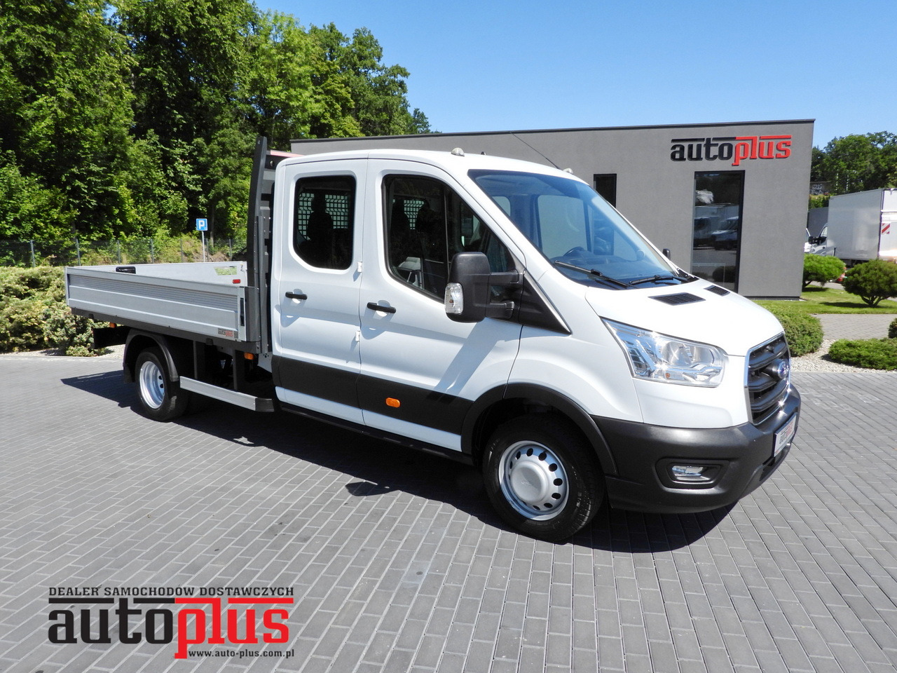 FORD TRANSIT STAKE BODY DOUBLE CABIN DOKA 7 SEATS TWIN WHEELS AIR CONDITIONING 130HP - Furgoneta combi: foto 1 FORD TRANSIT STAKE BODY DOUBLE CABIN DOKA 7 SEATS TWIN WHEELS AIR CONDITIONING 130HP - Furgoneta combi: foto 1