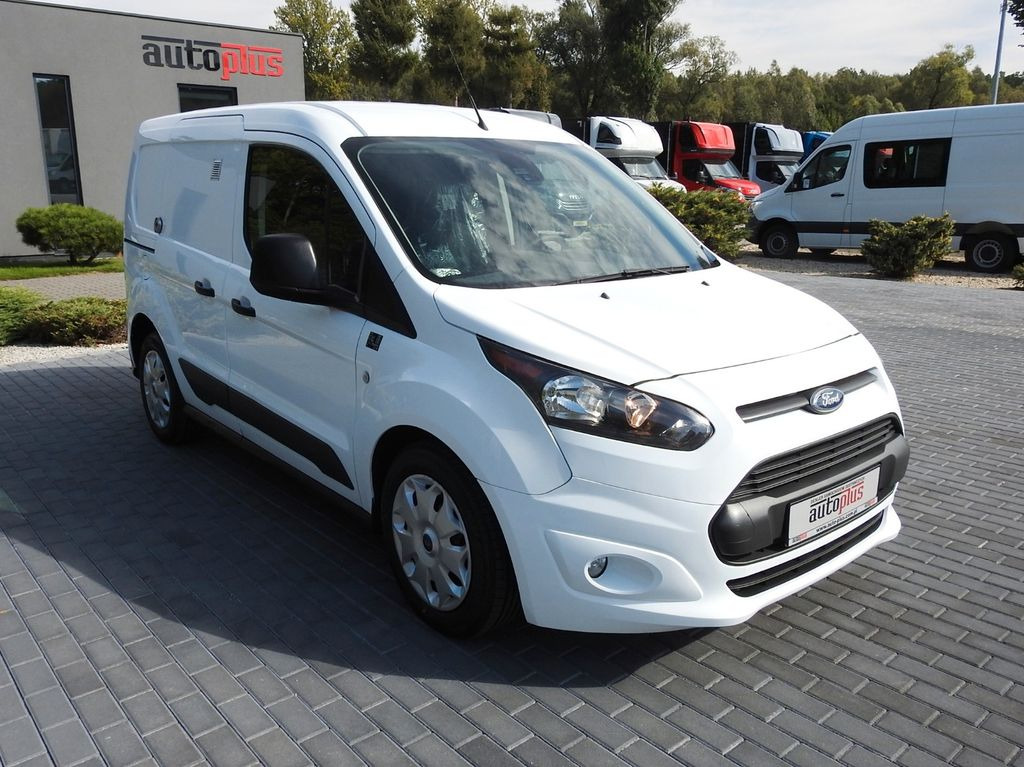 Ford TRANSIT CONNECT KASTENWAGEN TEMPOMAT NAVIGATION - Furgoneta pequeña: foto 4 Ford TRANSIT CONNECT KASTENWAGEN TEMPOMAT NAVIGATION - Furgoneta pequeña: foto 4