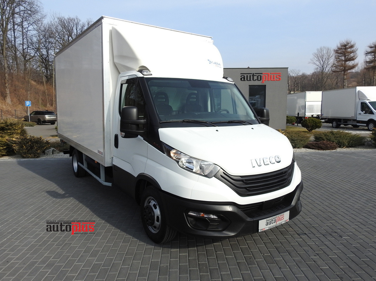 IVECO DAILY 35C16 BOX LIFT 8 PALLETS CRUISE CONTROL TWIN WHEELS AIR CONDITIONING 160HP - Furgoneta caja cerrada: foto 1 IVECO DAILY 35C16 BOX LIFT 8 PALLETS CRUISE CONTROL TWIN WHEELS AIR CONDITIONING 160HP - Furgoneta caja cerrada: foto 1