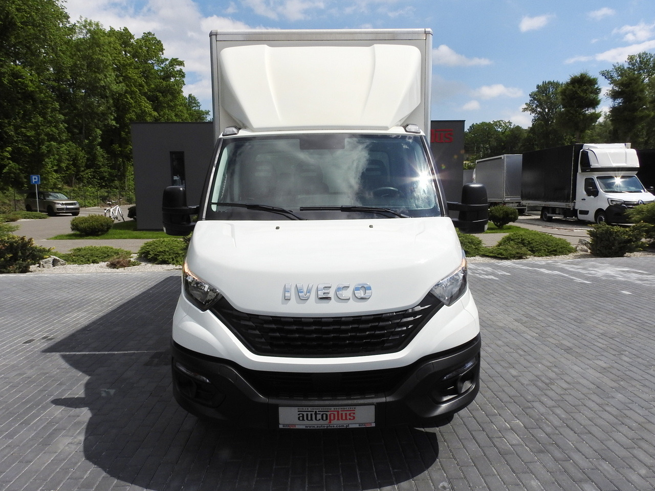 IVECO DAILY 35S14 8 PALLETS CRUISE CONTROL TWIN WHEELS AIR CONDITIONING 140HP - Furgoneta frigorifica: foto 5 IVECO DAILY 35S14 8 PALLETS CRUISE CONTROL TWIN WHEELS AIR CONDITIONING 140HP - Furgoneta frigorifica: foto 5