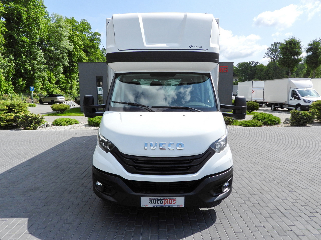 IVECO DAILY 35S18 TARPAULIN 10 PALLETS CRUISE CONTROL LED LIGHTS AIR CONDITIONING 180HP - Furgoneta con lona: foto 5 IVECO DAILY 35S18 TARPAULIN 10 PALLETS CRUISE CONTROL LED LIGHTS AIR CONDITIONING 180HP - Furgoneta con lona: foto 5