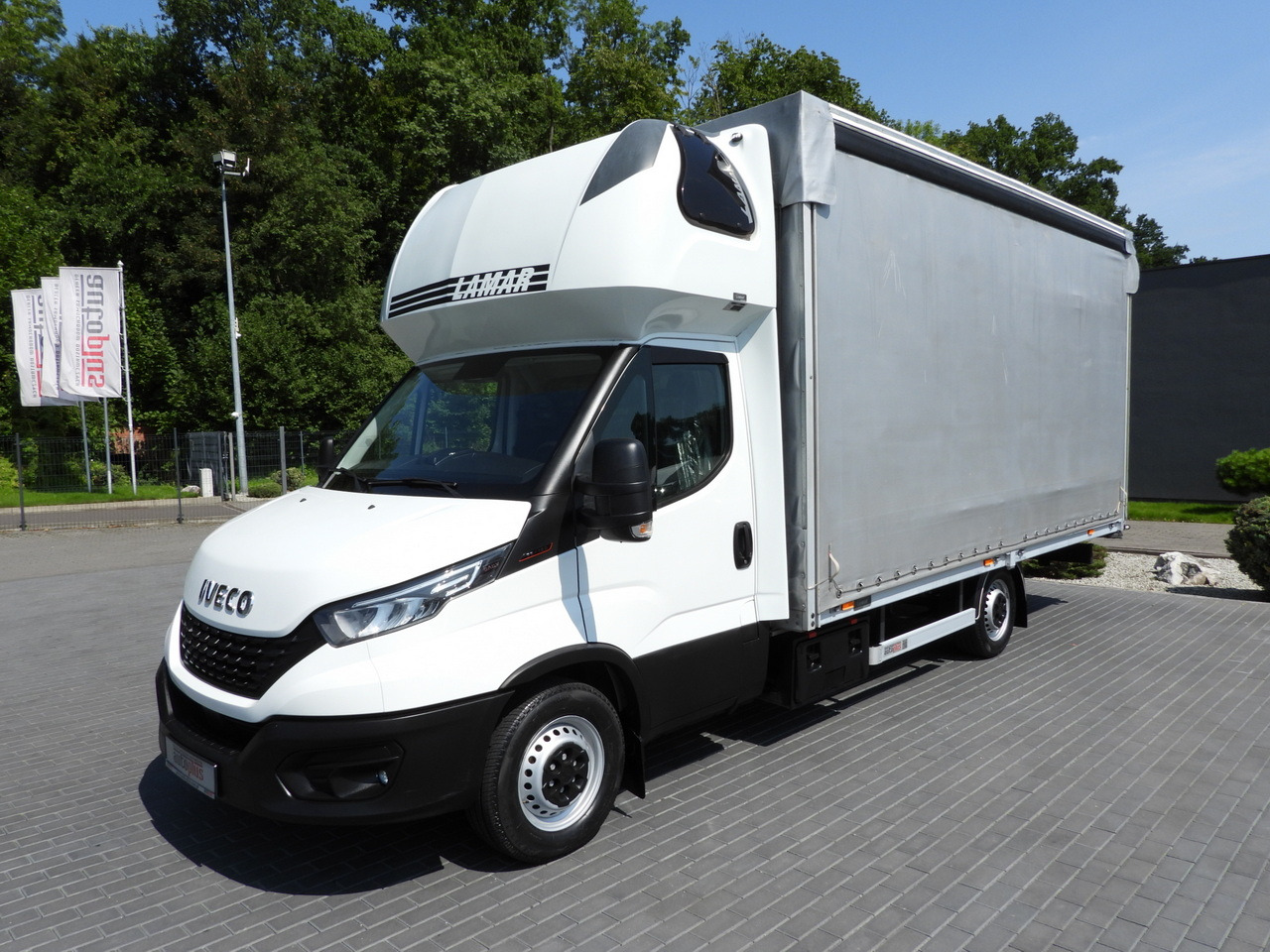 Furgoneta con lona IVECO DAILY 35S18 TARPAULIN 10 PALLETS WEBASTO CRUISE CONTROL LED LIGHTS PNEUMATICS AIR CONDITIONING 180HP: foto 6 Furgoneta con lona IVECO DAILY 35S18 TARPAULIN 10 PALLETS WEBASTO CRUISE CONTROL LED LIGHTS PNEUMATICS AIR CONDITIONING 180HP: foto 6