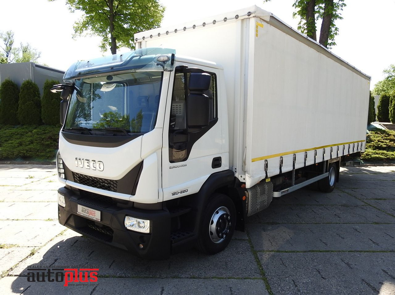 IVECO EUROCARGO 120 - 220 TARPAULIN LIFT 20 PALLETS LED LIGHTS AUTOMATIC TRANSMISSION HI-MATIC TWIN WHEELS AIR CONDITIONING 220HP - Furgoneta con lona: foto 1 IVECO EUROCARGO 120 - 220 TARPAULIN LIFT 20 PALLETS LED LIGHTS AUTOMATIC TRANSMISSION HI-MATIC TWIN WHEELS AIR CONDITIONING 220HP - Furgoneta con lona: foto 1