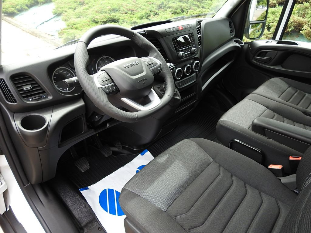 Iveco DAILY 35S18 PRITSCHE PLANE 10 PALETTEN WEBASTO - Furgoneta con lona, Furgoneta combi: foto 2 Iveco DAILY 35S18 PRITSCHE PLANE 10 PALETTEN WEBASTO - Furgoneta con lona, Furgoneta combi: foto 2