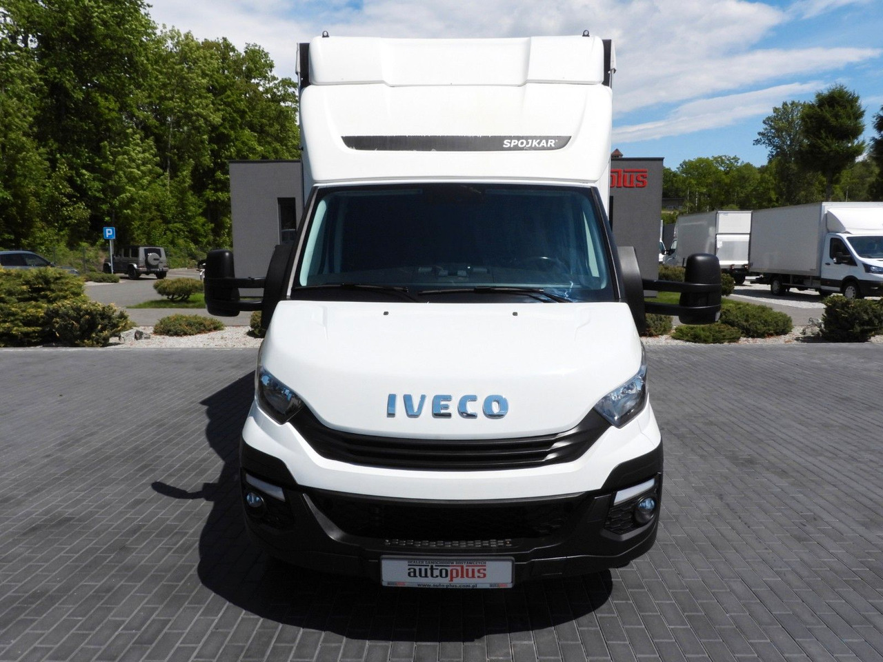 Iveco DAILY 35S18 PRITSCHE PLANE 10 PALETTEN WEBASTO - Furgoneta con lona, Furgoneta combi: foto 5 Iveco DAILY 35S18 PRITSCHE PLANE 10 PALETTEN WEBASTO - Furgoneta con lona, Furgoneta combi: foto 5