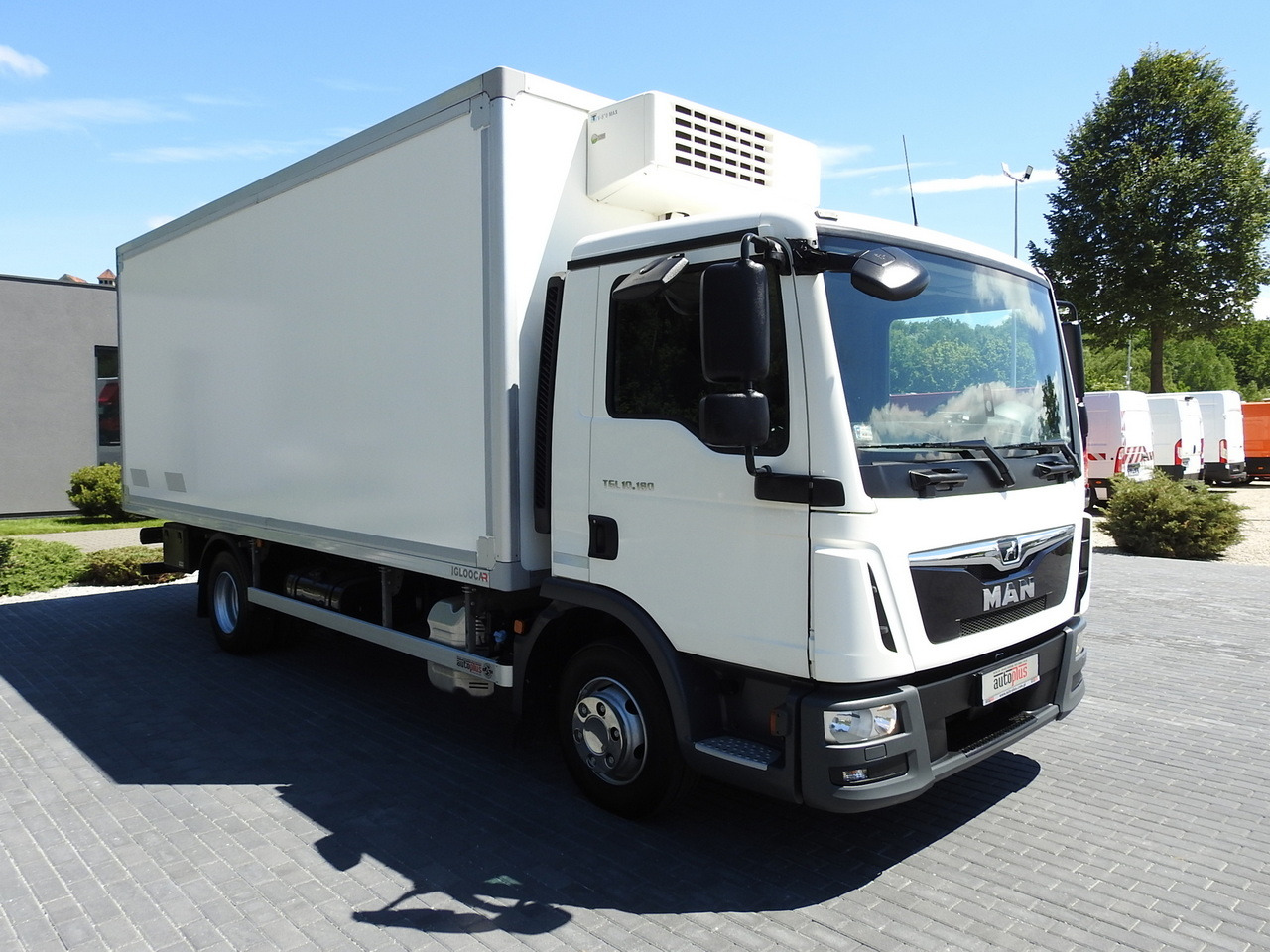 MAN TGL 10.180 REGRIGERATOR BOX -20*C 11 PALLETS POWER SUPPLY 230V AIR CONDITIONING PNEUMATICS TWIN WHEELS 180HP - Camión frigorífico: foto 4 MAN TGL 10.180 REGRIGERATOR BOX -20*C 11 PALLETS POWER SUPPLY 230V AIR CONDITIONING PNEUMATICS TWIN WHEELS 180HP - Camión frigorífico: foto 4