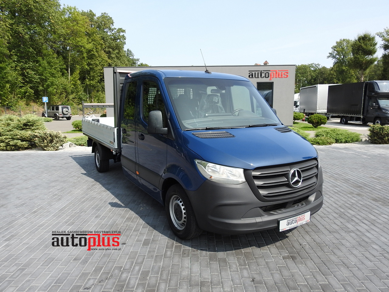 MERCEDES SPRINTER 316 STAKE BODY DOUBLE CABIN DOKA 7 SEATS AIR CONDITIONING 160HP - Furgoneta caja abierta: foto 1 MERCEDES SPRINTER 316 STAKE BODY DOUBLE CABIN DOKA 7 SEATS AIR CONDITIONING 160HP - Furgoneta caja abierta: foto 1
