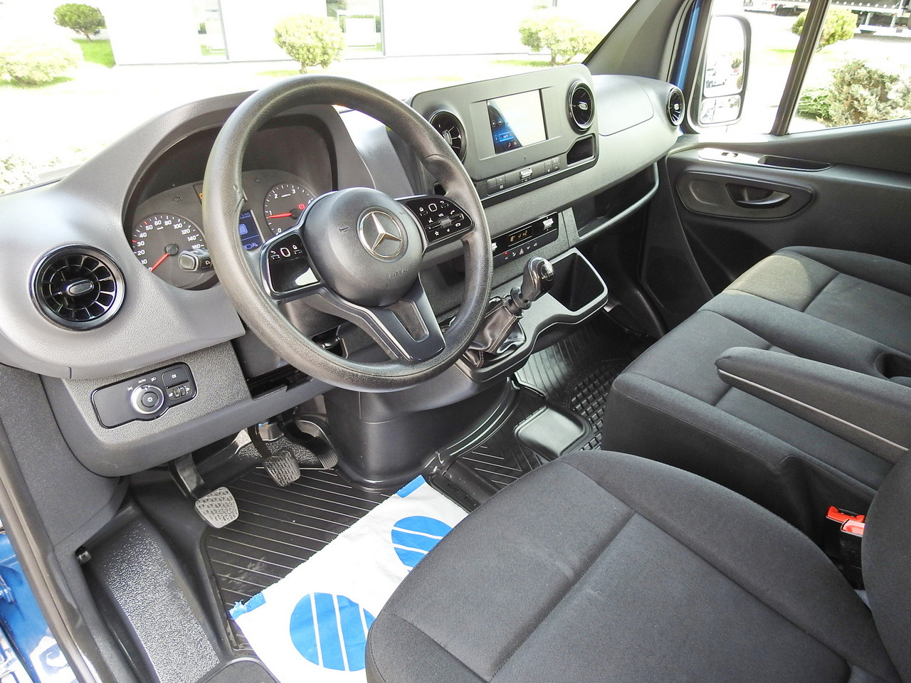 MERCEDES SPRINTER 316 STAKE BODY DOUBLE CABIN DOKA 7 SEATS AIR CONDITIONING 160HP - Furgoneta caja abierta: foto 2 MERCEDES SPRINTER 316 STAKE BODY DOUBLE CABIN DOKA 7 SEATS AIR CONDITIONING 160HP - Furgoneta caja abierta: foto 2