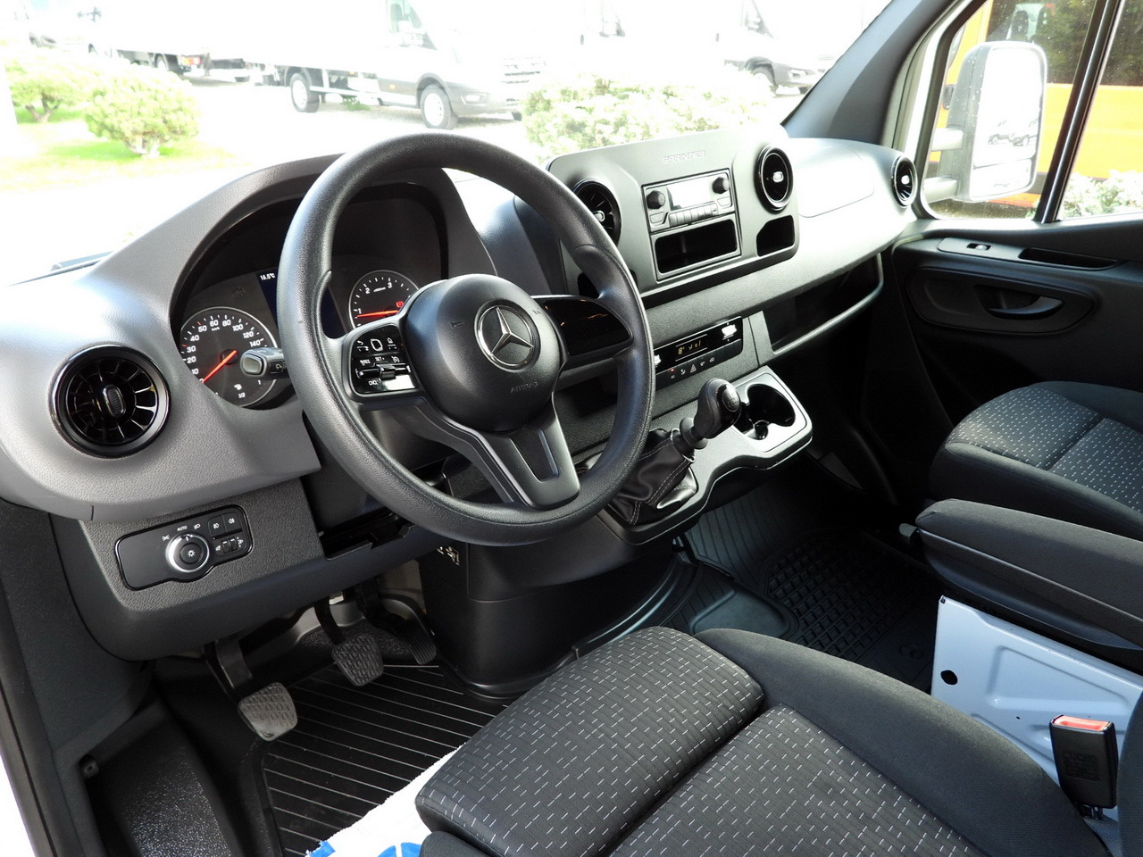 MERCEDES SPRINTER 316 TARPAULIN 8 PALLETS WEBASTO CRUISE CONTROL AIR CONDITIONING  160HP - Furgoneta con lona: foto 2 MERCEDES SPRINTER 316 TARPAULIN 8 PALLETS WEBASTO CRUISE CONTROL AIR CONDITIONING  160HP - Furgoneta con lona: foto 2