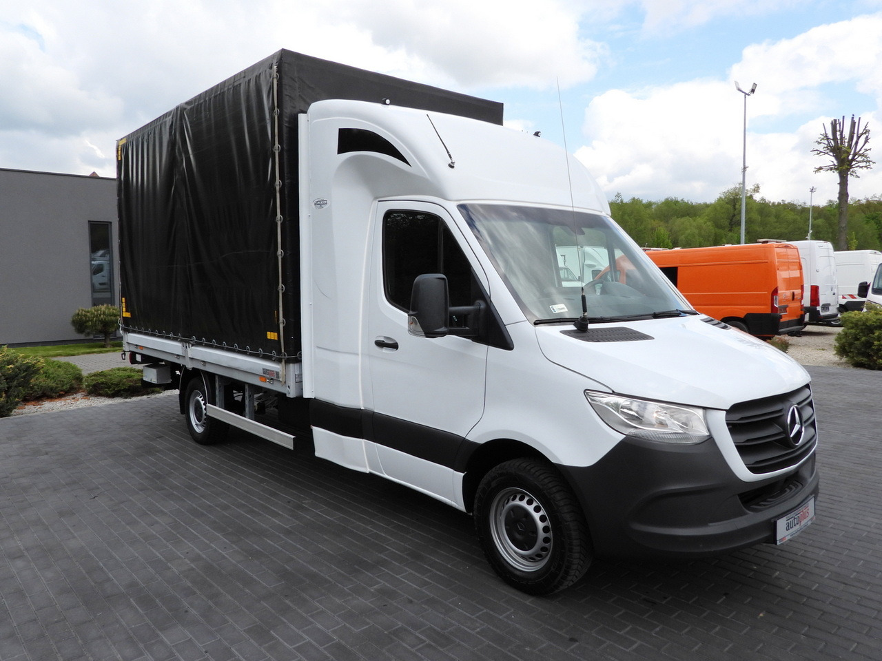 MERCEDES SPRINTER 316 TARPAULIN LIFT 8 PALLETS WEBASTO CRUISE CONTROL AIR CONDITIONING 160HP - Furgoneta con lona: foto 4 MERCEDES SPRINTER 316 TARPAULIN LIFT 8 PALLETS WEBASTO CRUISE CONTROL AIR CONDITIONING 160HP - Furgoneta con lona: foto 4