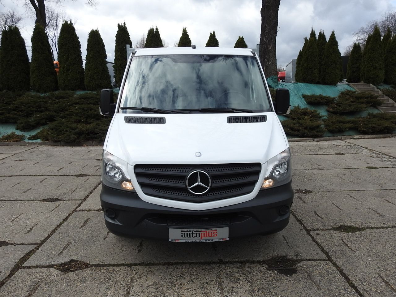 MERCEDES SPRINTER 316 THREE-WAY TIPPER  CRUISE CONTROL AUTOMATIC TRANSMISSION  AIR CONDITIONING  160HP - Furgoneta basculante: foto 5 MERCEDES SPRINTER 316 THREE-WAY TIPPER  CRUISE CONTROL AUTOMATIC TRANSMISSION  AIR CONDITIONING  160HP - Furgoneta basculante: foto 5