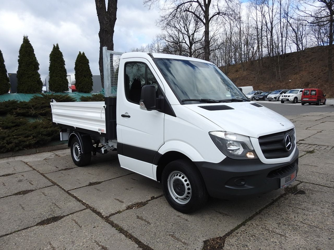 MERCEDES SPRINTER 316 THREE-WAY TIPPER  CRUISE CONTROL AUTOMATIC TRANSMISSION  AIR CONDITIONING  160HP - Furgoneta basculante: foto 4 MERCEDES SPRINTER 316 THREE-WAY TIPPER  CRUISE CONTROL AUTOMATIC TRANSMISSION  AIR CONDITIONING  160HP - Furgoneta basculante: foto 4