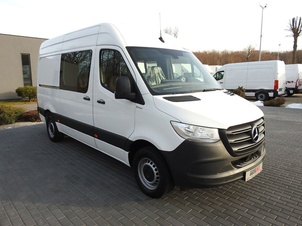 Mercedes-Benz SPRINTER 314 KASTENWAGEN DOPPELKABINE 6 SITZE - Furgón, Furgoneta combi: foto 4 Mercedes-Benz SPRINTER 314 KASTENWAGEN DOPPELKABINE 6 SITZE - Furgón, Furgoneta combi: foto 4