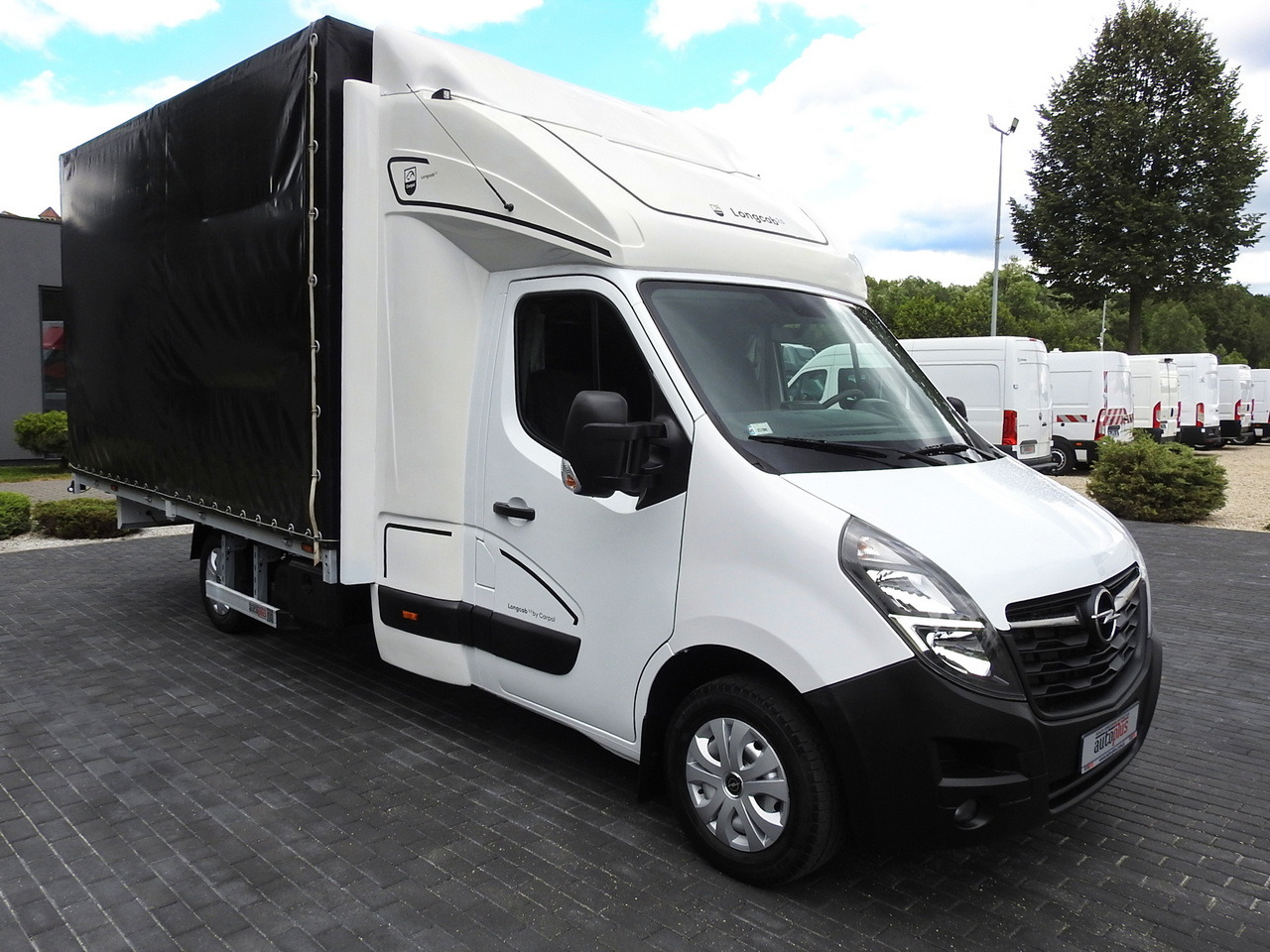 OPEL MOVANO TARPAULIN 10 PALLETS WEBASTO CRUISE CONTROL AIR CONDITIONING PNEUMATICS 165HP - Furgoneta con lona: foto 4 OPEL MOVANO TARPAULIN 10 PALLETS WEBASTO CRUISE CONTROL AIR CONDITIONING PNEUMATICS 165HP - Furgoneta con lona: foto 4