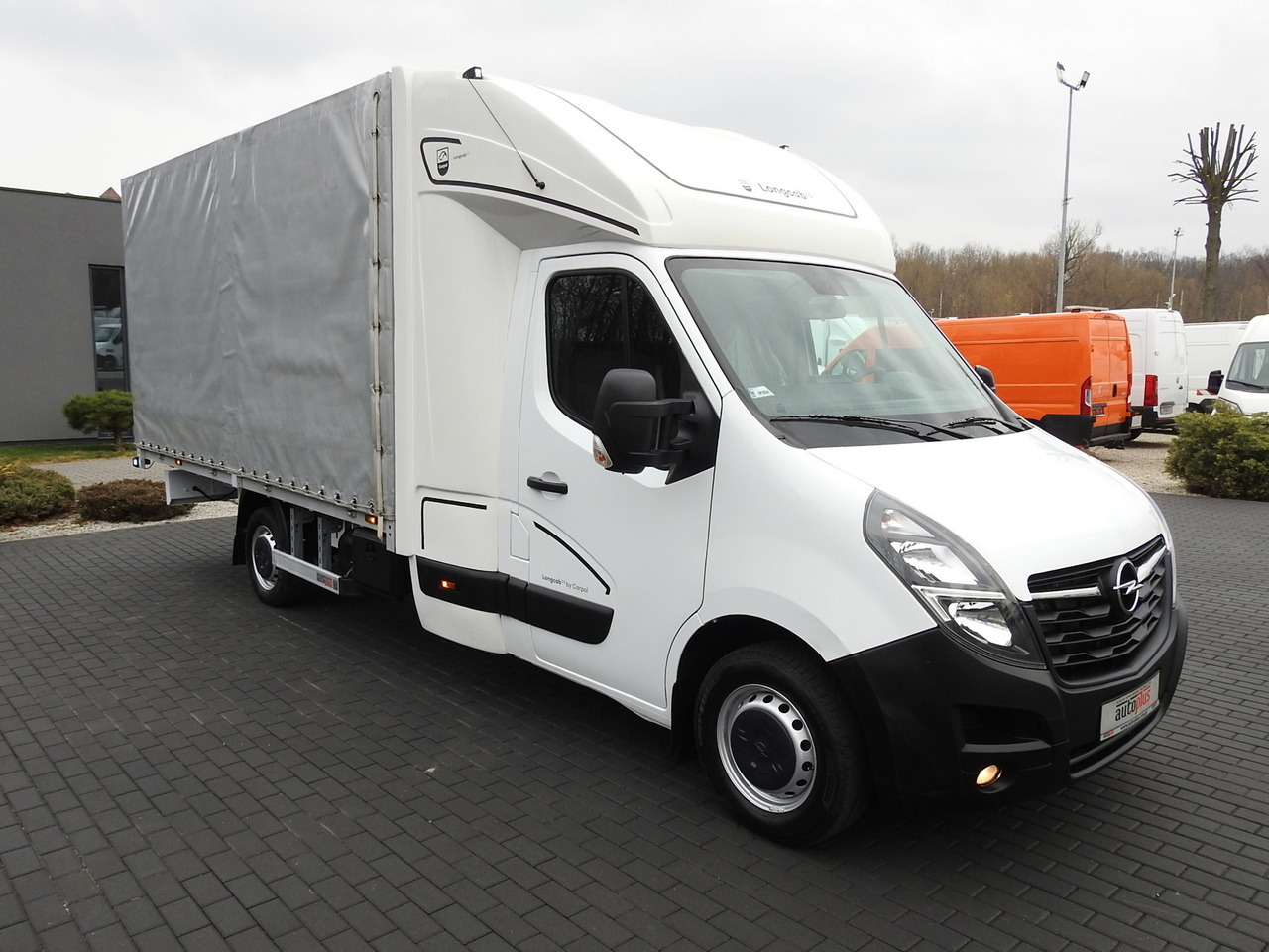 OPEL MOVANO TARPAULIN 8 PALLETS WEBASTO CRUISE CONTROL LED LIGHTS PNEUMATICS AIR CONDITIONING 165HP - Furgoneta con lona: foto 4 OPEL MOVANO TARPAULIN 8 PALLETS WEBASTO CRUISE CONTROL LED LIGHTS PNEUMATICS AIR CONDITIONING 165HP - Furgoneta con lona: foto 4