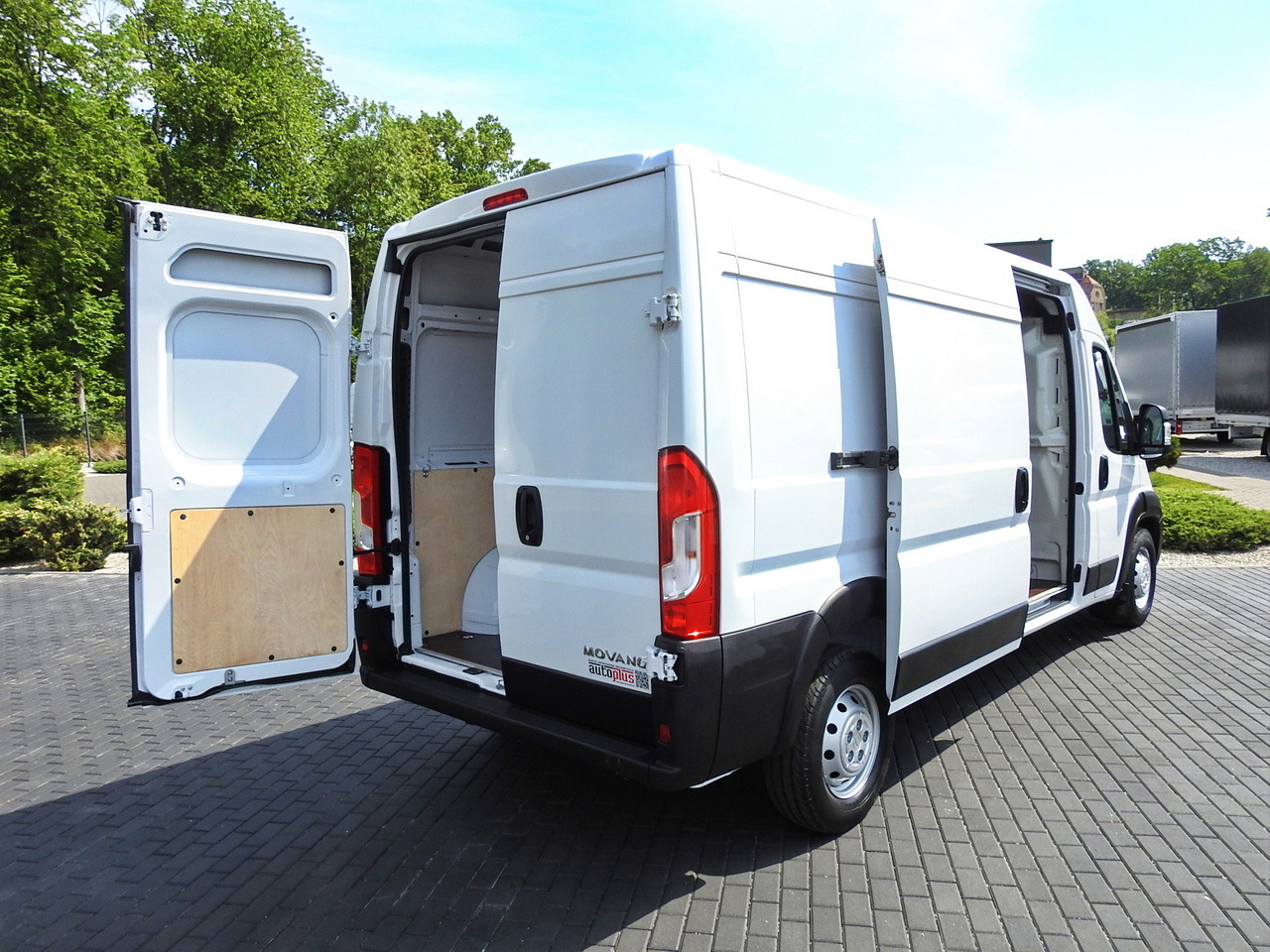 OPEL MOVANO VAN CRUISE CONTROL AIR CONDITIONING 140HP - Furgón: foto 3 OPEL MOVANO VAN CRUISE CONTROL AIR CONDITIONING 140HP - Furgón: foto 3