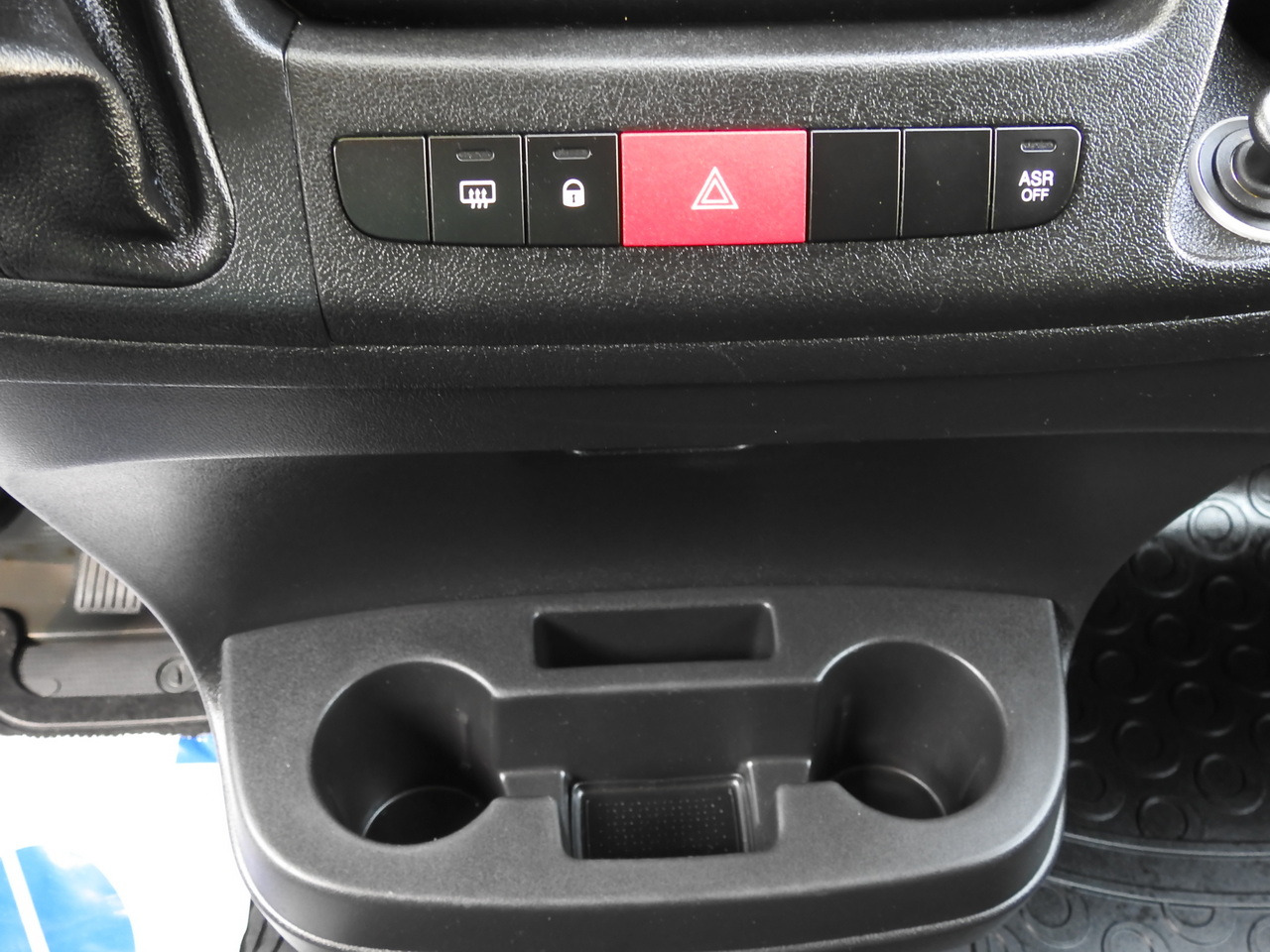 Furgón PEUGEOT BOXER BOX DELIVERY VAN 7 SEATS AIR CONDITIONING  120HP: foto 30