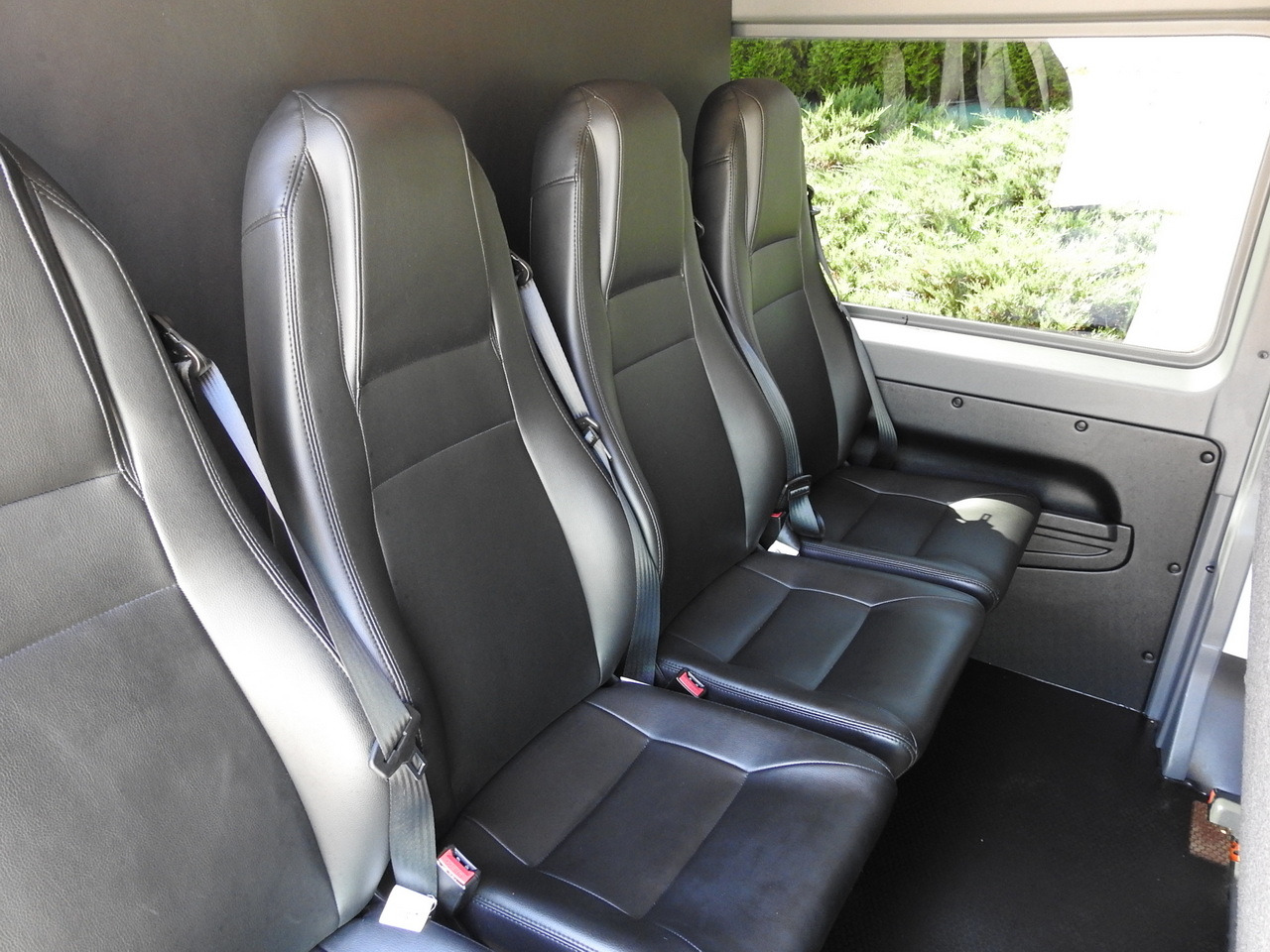 Furgón PEUGEOT BOXER BOX DELIVERY VAN 7 SEATS AIR CONDITIONING  120HP: foto 36