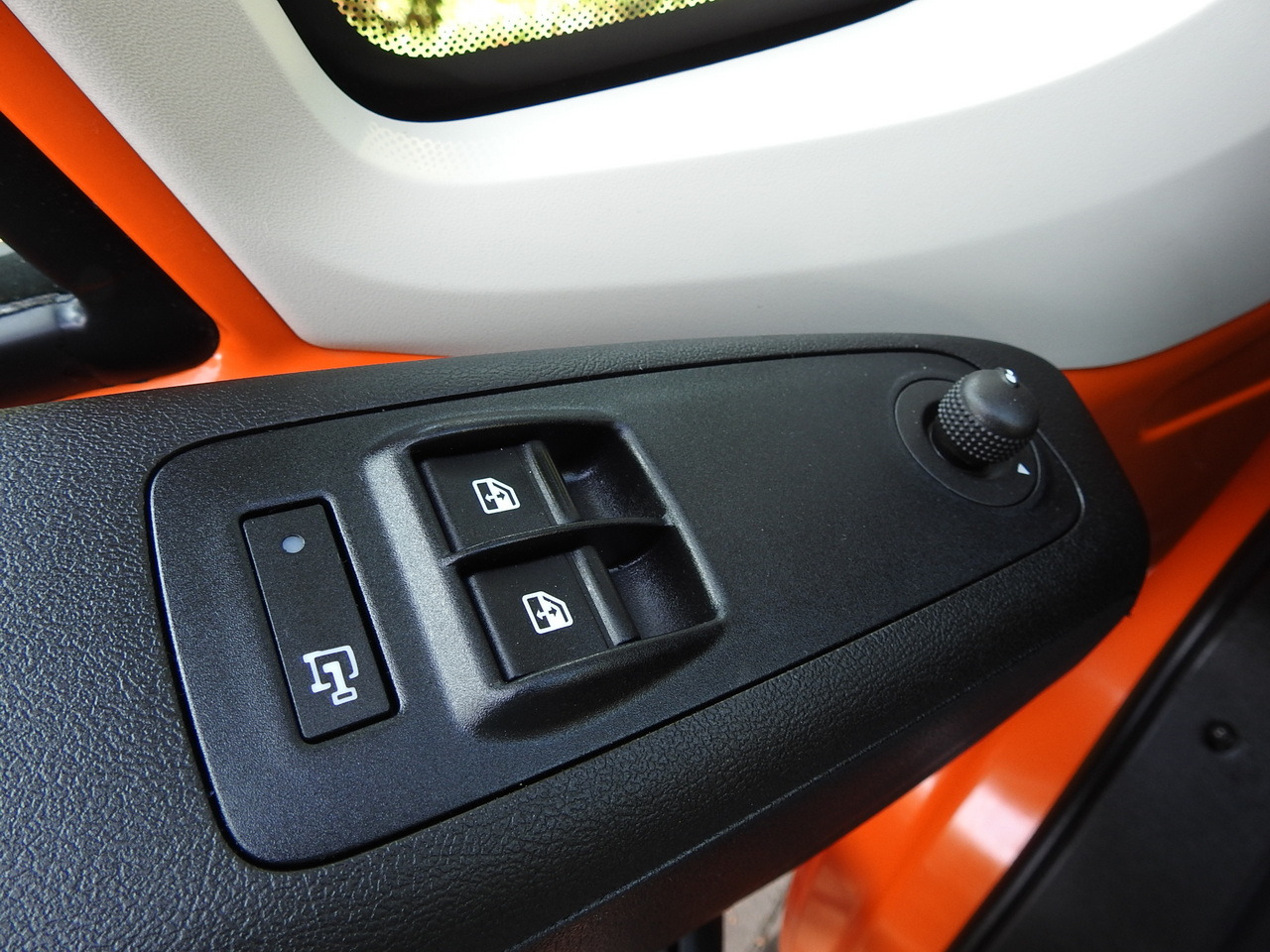 Furgón PEUGEOT BOXER BOX DELIVERY VAN 7 SEATS AIR CONDITIONING  120HP: foto 23