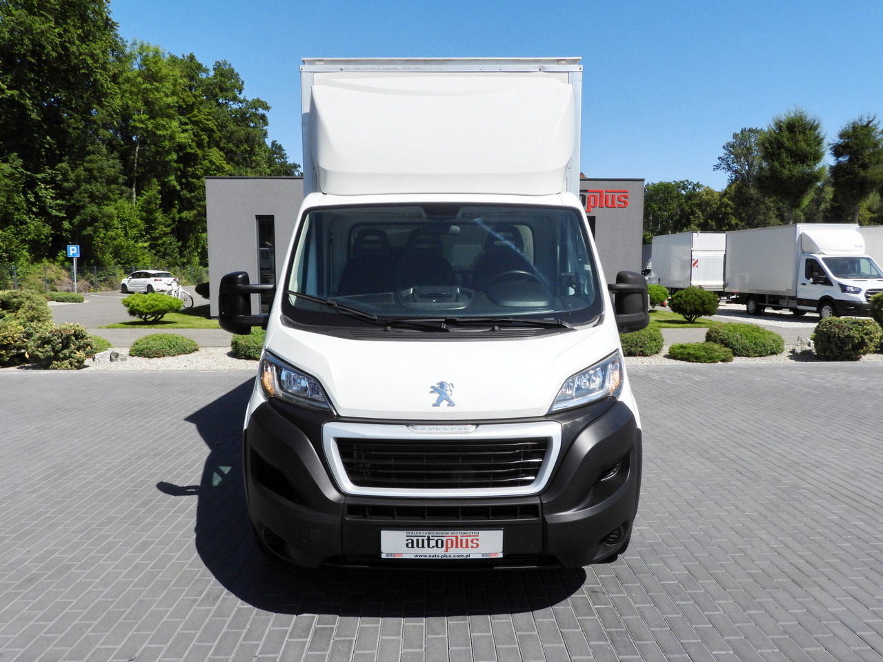PEUGEOT BOXER BOX LIFT 8 PALLETS CRUISE CONTROL AIR CONDITIONING 130HP - Furgoneta caja cerrada: foto 5 PEUGEOT BOXER BOX LIFT 8 PALLETS CRUISE CONTROL AIR CONDITIONING 130HP - Furgoneta caja cerrada: foto 5