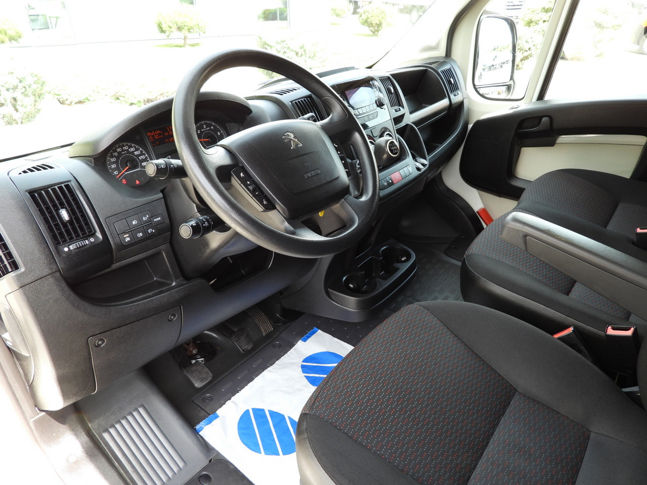 PEUGEOT BOXER REFRIGERATOR VAN -10*C CRUISE CONTROL AIR CONDITIONING 130HP - Furgoneta frigorifica: foto 2 PEUGEOT BOXER REFRIGERATOR VAN -10*C CRUISE CONTROL AIR CONDITIONING 130HP - Furgoneta frigorifica: foto 2