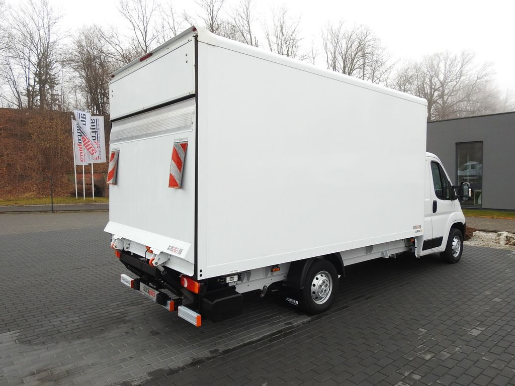 Peugeot BOXER KOFFER AUFZUG 8 PALETTEN TEMPOMAT A/C - Furgoneta caja cerrada: foto 3 Peugeot BOXER KOFFER AUFZUG 8 PALETTEN TEMPOMAT A/C - Furgoneta caja cerrada: foto 3