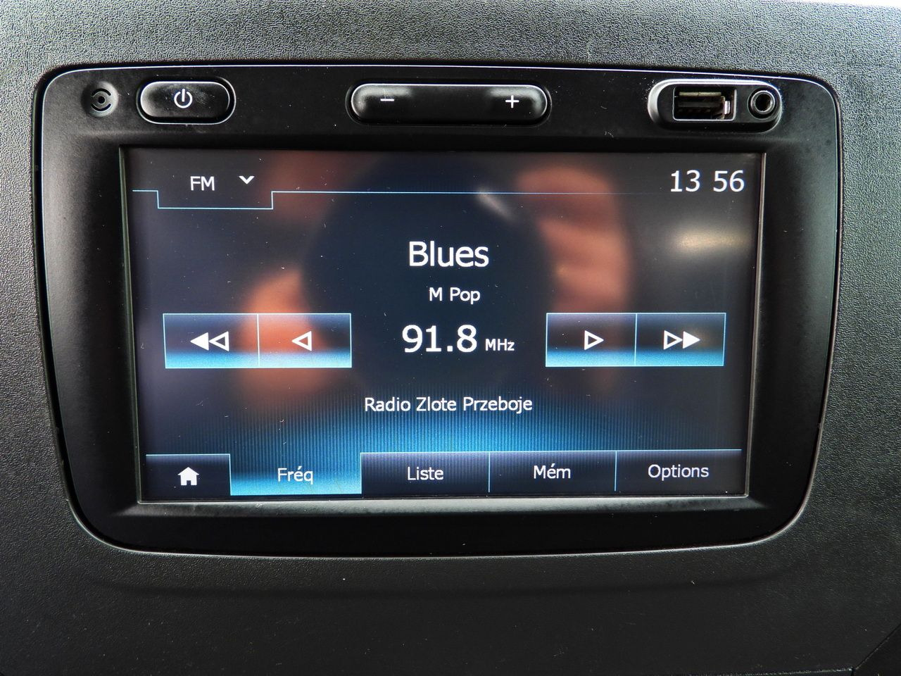 Furgoneta caja abierta RENAULT MASTER STAKE BODY CRUISE CONTROL NAVIGATION TWIN WHEELS AIR CONDITIONING 130HP: foto 32 Furgoneta caja abierta RENAULT MASTER STAKE BODY CRUISE CONTROL NAVIGATION TWIN WHEELS AIR CONDITIONING 130HP: foto 32