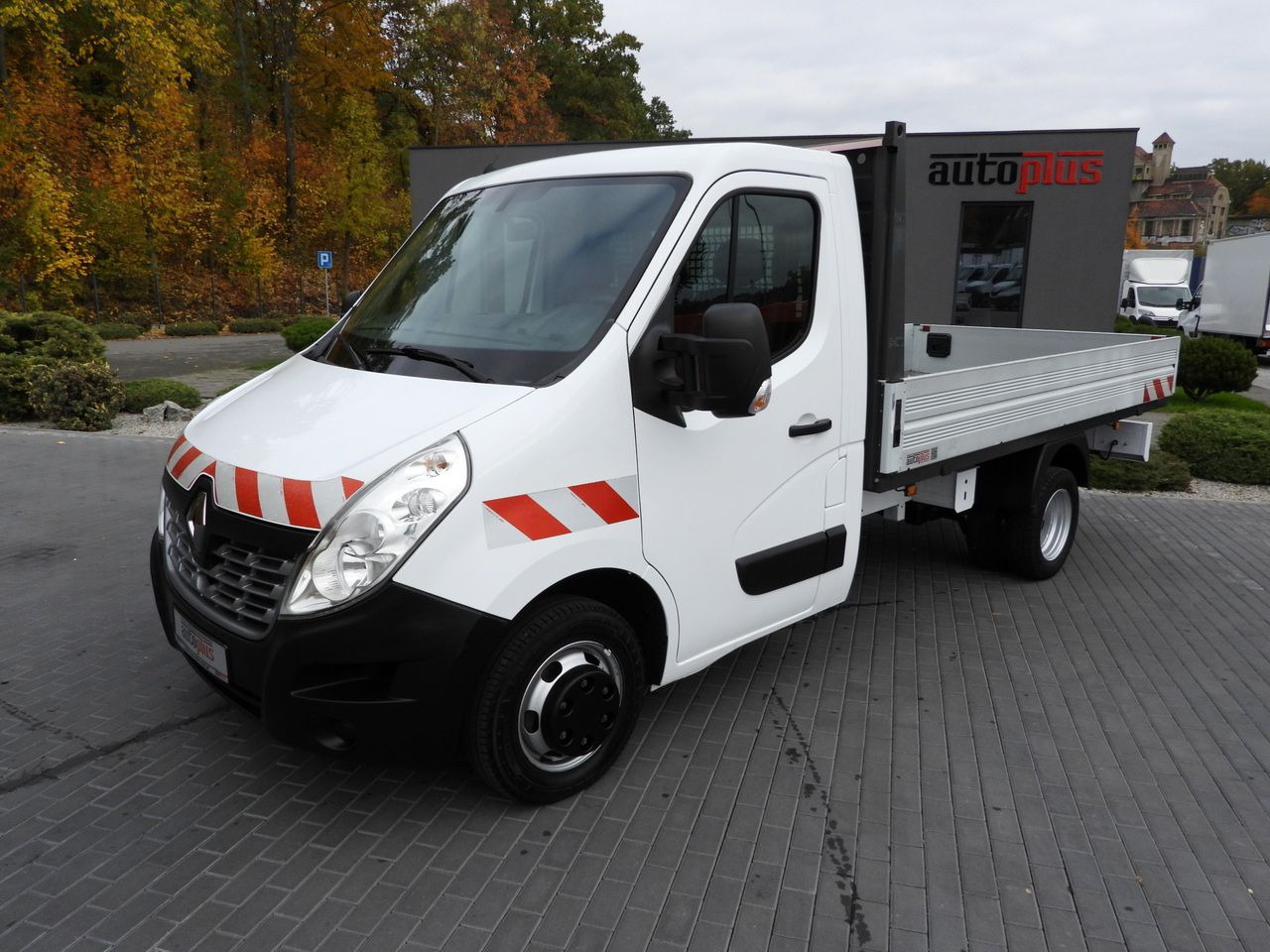 Furgoneta caja abierta RENAULT MASTER STAKE BODY CRUISE CONTROL NAVIGATION TWIN WHEELS AIR CONDITIONING 130HP: foto 17 Furgoneta caja abierta RENAULT MASTER STAKE BODY CRUISE CONTROL NAVIGATION TWIN WHEELS AIR CONDITIONING 130HP: foto 17
