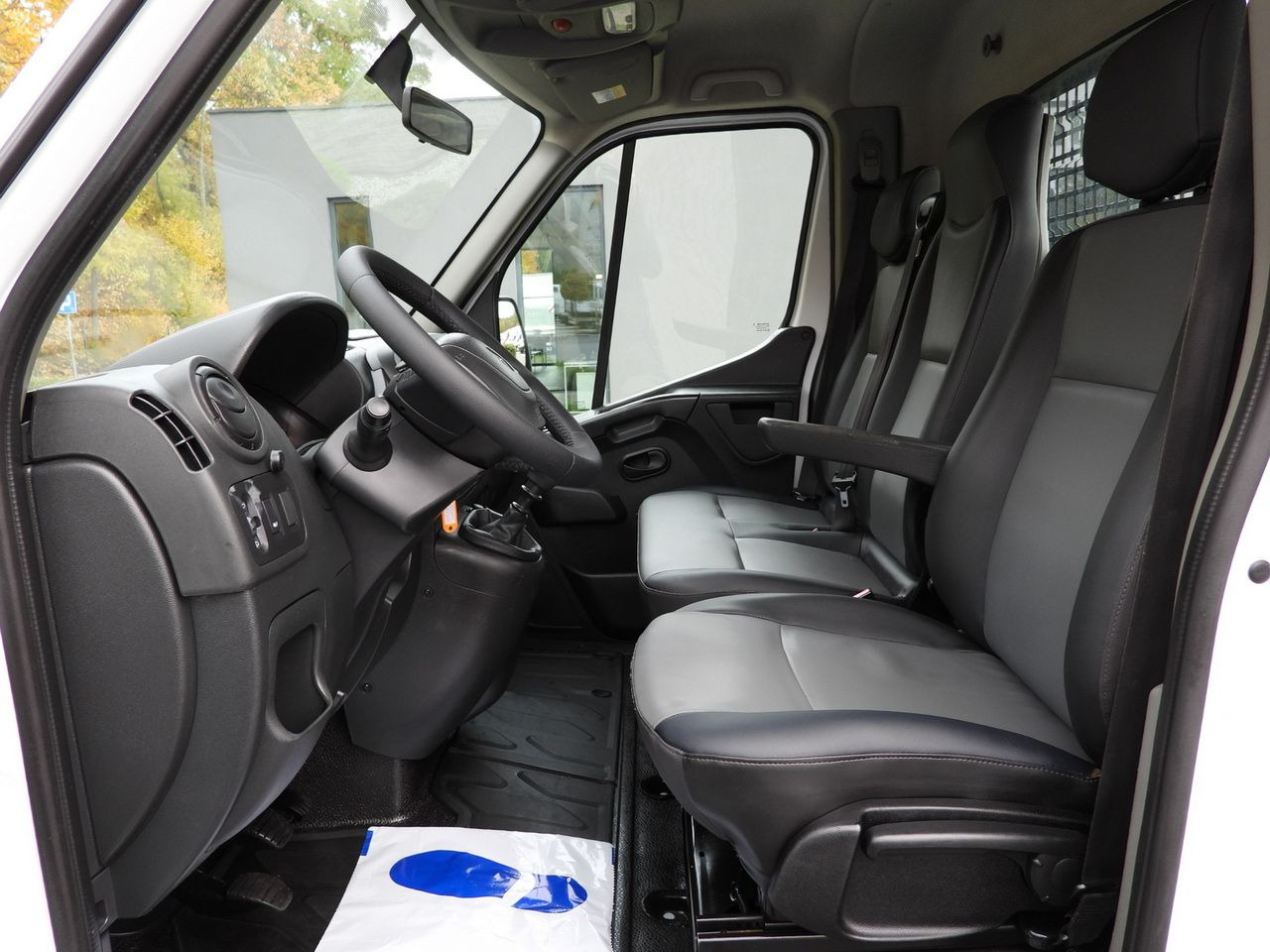 Furgoneta caja abierta RENAULT MASTER STAKE BODY CRUISE CONTROL NAVIGATION TWIN WHEELS AIR CONDITIONING 130HP: foto 23 Furgoneta caja abierta RENAULT MASTER STAKE BODY CRUISE CONTROL NAVIGATION TWIN WHEELS AIR CONDITIONING 130HP: foto 23