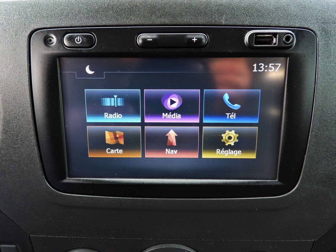 Furgoneta caja abierta RENAULT MASTER STAKE BODY CRUISE CONTROL NAVIGATION TWIN WHEELS AIR CONDITIONING 130HP: foto 31 Furgoneta caja abierta RENAULT MASTER STAKE BODY CRUISE CONTROL NAVIGATION TWIN WHEELS AIR CONDITIONING 130HP: foto 31