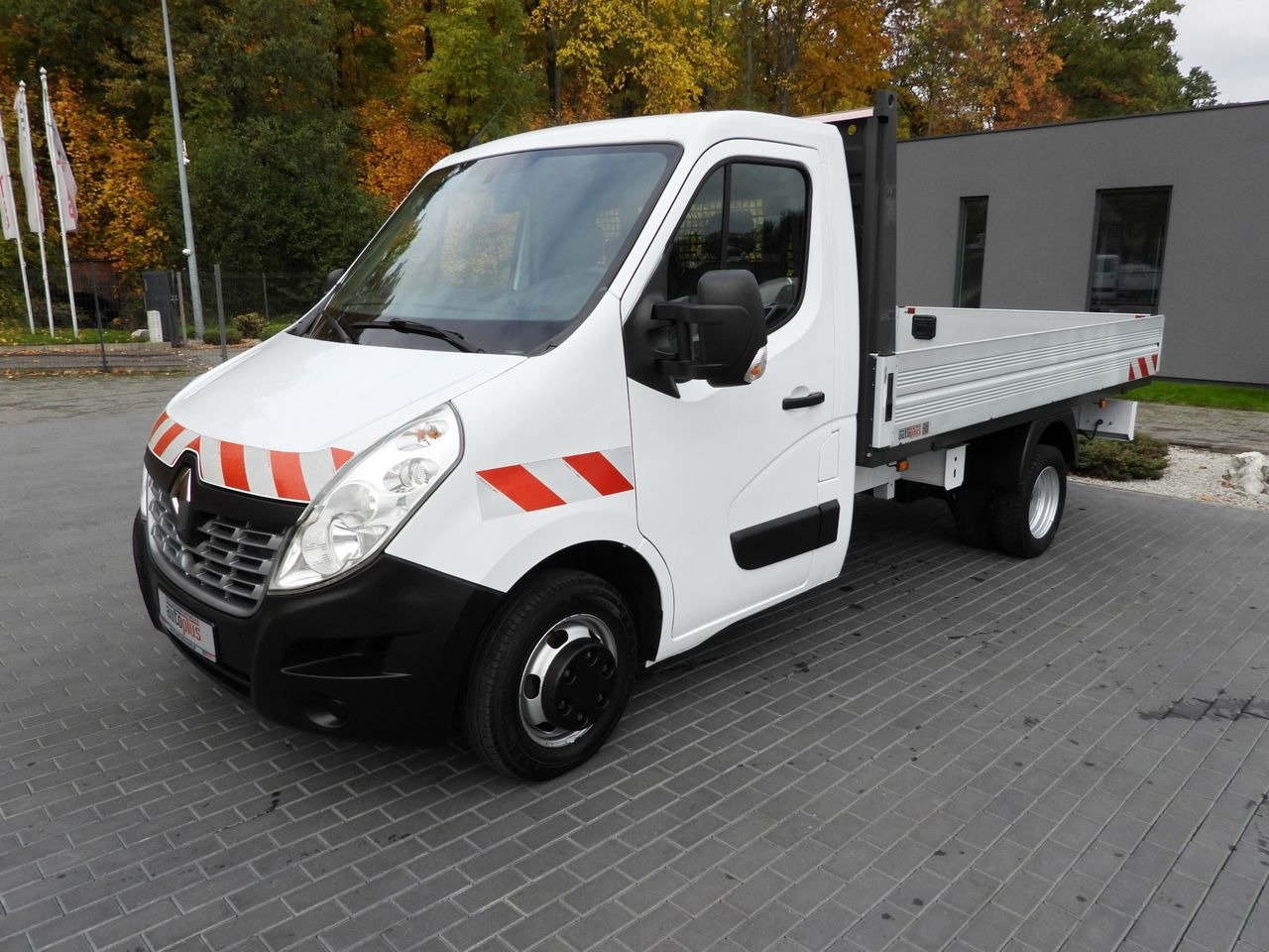 Furgoneta caja abierta RENAULT MASTER STAKE BODY CRUISE CONTROL NAVIGATION TWIN WHEELS AIR CONDITIONING 130HP: foto 6 Furgoneta caja abierta RENAULT MASTER STAKE BODY CRUISE CONTROL NAVIGATION TWIN WHEELS AIR CONDITIONING 130HP: foto 6