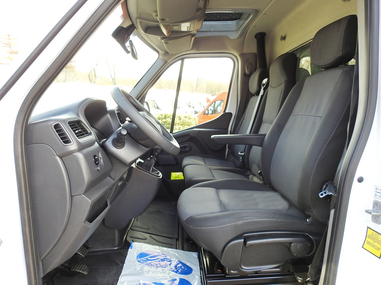 Furgoneta con lona RENAULT MASTER  TARPAULIN 10 PALLETS WEBASTO CRUISE CONTROL LED LIGHTS PNEUMATICS AIR CONDITIONING  165HP: foto 30