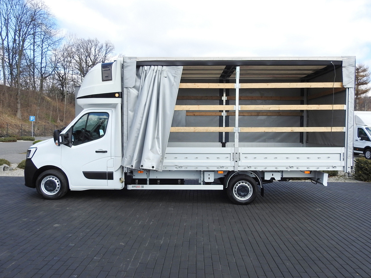 Furgoneta con lona RENAULT MASTER  TARPAULIN 10 PALLETS WEBASTO CRUISE CONTROL LED LIGHTS PNEUMATICS AIR CONDITIONING  165HP: foto 8