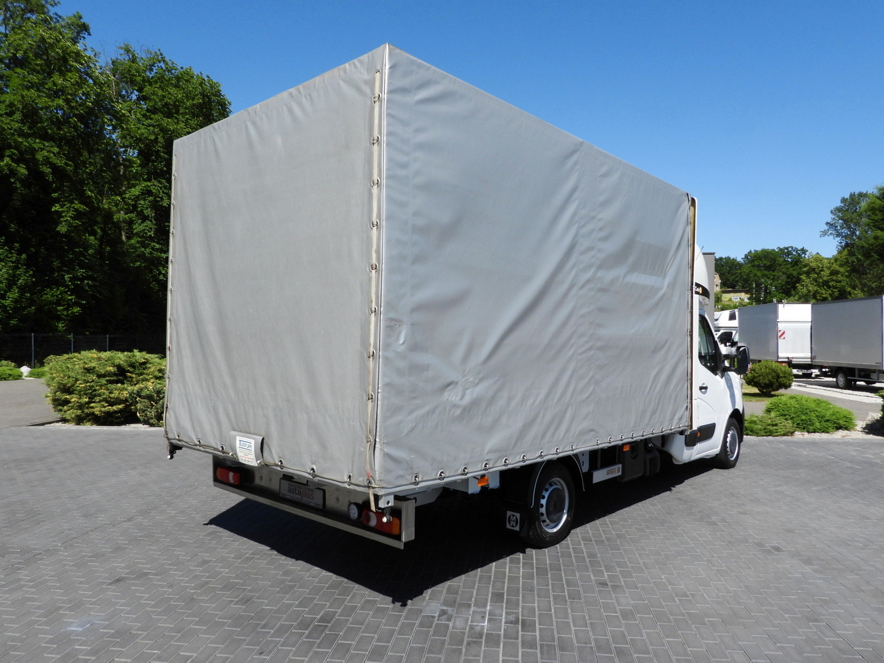 RENAULT MASTER TARPAULIN 10 PALLETS WEBASTO CRUISE CONTROL LED LIGHTS PNEUMATICS AIR CONDITIONING 165HP - Furgoneta con lona: foto 3 RENAULT MASTER TARPAULIN 10 PALLETS WEBASTO CRUISE CONTROL LED LIGHTS PNEUMATICS AIR CONDITIONING 165HP - Furgoneta con lona: foto 3