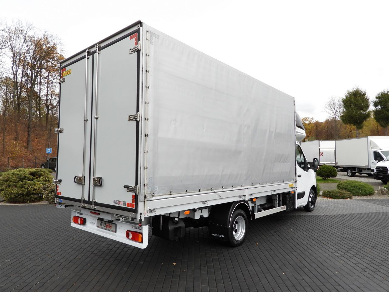 RENAULT MASTER TARPAULIN 10 PALLETS WEBASTO CRUISE CONTROL NAVIGATION LED LIGHTS TWIN WHEELS AIR CONDITIONING 165HP - Furgoneta con lona: foto 3 RENAULT MASTER TARPAULIN 10 PALLETS WEBASTO CRUISE CONTROL NAVIGATION LED LIGHTS TWIN WHEELS AIR CONDITIONING 165HP - Furgoneta con lona: foto 3