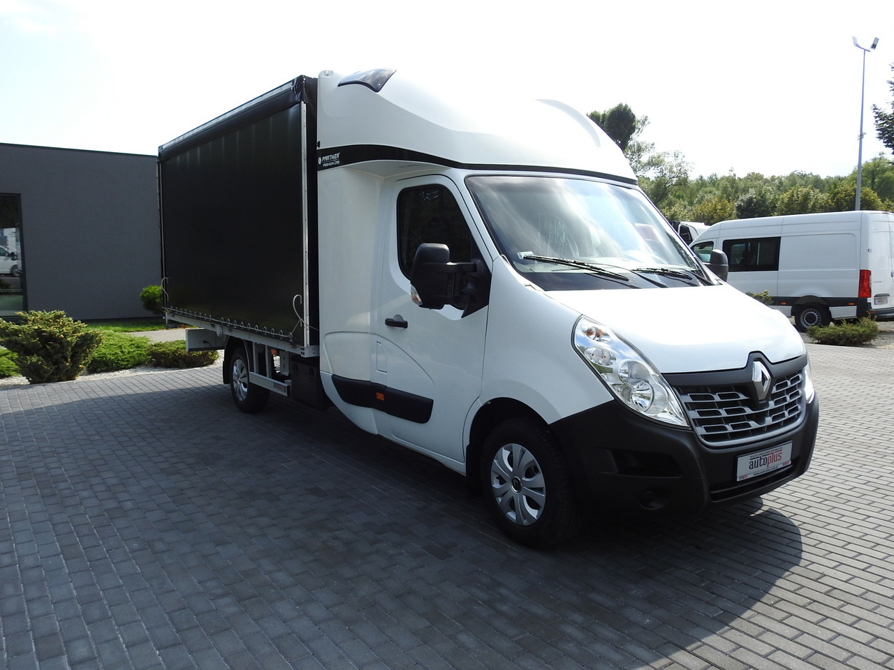 RENAULT MASTER TARPAULIN 8 PALLETS CRUISE CONTROL AIR CONDITIONING  170HP - Furgoneta con lona: foto 4 RENAULT MASTER TARPAULIN 8 PALLETS CRUISE CONTROL AIR CONDITIONING  170HP - Furgoneta con lona: foto 4