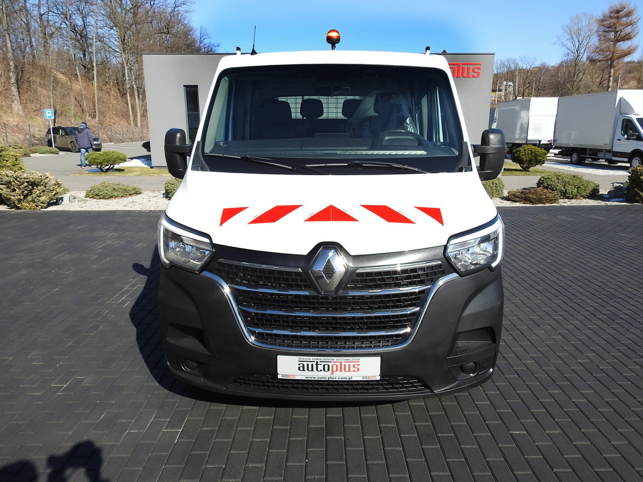 RENAULT MASTER TIPPER DOUBLE CABIN DOKA 6 SEATS CRUISE CONTROL AIR CONDITIONING LED LIGHTS TWIN WHEELS 130HP - Furgoneta basculante: foto 5 RENAULT MASTER TIPPER DOUBLE CABIN DOKA 6 SEATS CRUISE CONTROL AIR CONDITIONING LED LIGHTS TWIN WHEELS 130HP - Furgoneta basculante: foto 5