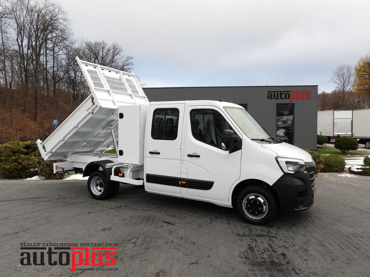 RENAULT MASTER TIPPER DOUBLE CABIN DOKA 6 SEATS CRUISE CONTROL LED LIGHTS TWIN WHEELS AIR CONDITIONING 145HP - Furgoneta basculante: foto 1 RENAULT MASTER TIPPER DOUBLE CABIN DOKA 6 SEATS CRUISE CONTROL LED LIGHTS TWIN WHEELS AIR CONDITIONING 145HP - Furgoneta basculante: foto 1