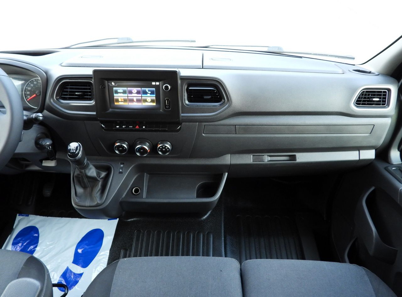 Leasing de RENAULT MASTER TIPPER DOUBLE CABIN DOKA 7 SEATS CRUISE CONTROL NAVIGATION LED LIGHTS AIR CONDITIONING  145HP RENAULT MASTER TIPPER DOUBLE CABIN DOKA 7 SEATS CRUISE CONTROL NAVIGATION LED LIGHTS AIR CONDITIONING  145HP: foto 29