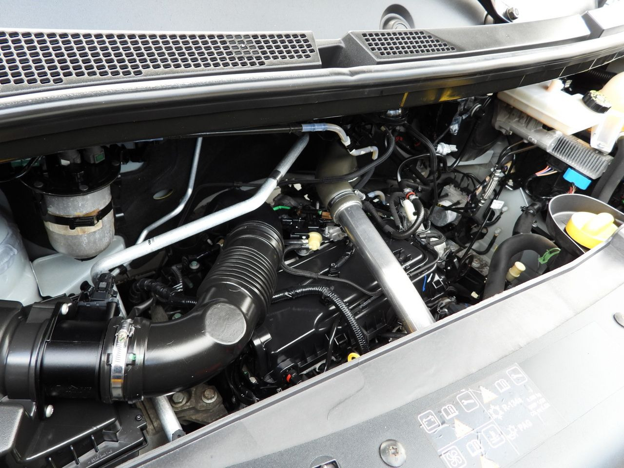 Leasing de RENAULT MASTER TIPPER DOUBLE CABIN DOKA 7 SEATS CRUISE CONTROL NAVIGATION LED LIGHTS AIR CONDITIONING  145HP RENAULT MASTER TIPPER DOUBLE CABIN DOKA 7 SEATS CRUISE CONTROL NAVIGATION LED LIGHTS AIR CONDITIONING  145HP: foto 24