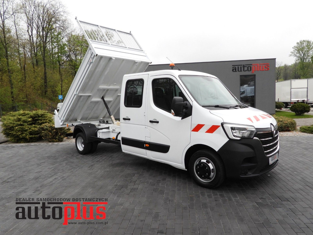 Renault MASTER KIPPER DOPPELKABINE DOKA 6 SITZE TEMPOMAT - Furgoneta basculante, Furgoneta combi: foto 1 Renault MASTER KIPPER DOPPELKABINE DOKA 6 SITZE TEMPOMAT - Furgoneta basculante, Furgoneta combi: foto 1