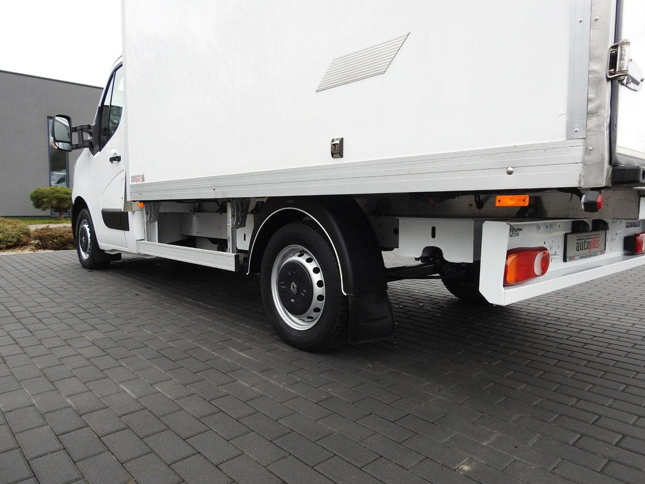 Leasing de  Renault MASTER  KÜHLKOFFER 0*C LED LICHTER KLIMAANLAGE Renault MASTER  KÜHLKOFFER 0*C LED LICHTER KLIMAANLAGE: foto 16