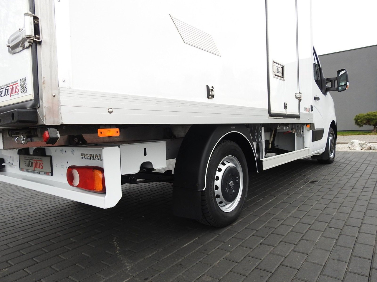 Leasing de  Renault MASTER  KÜHLKOFFER 0*C LED LICHTER KLIMAANLAGE Renault MASTER  KÜHLKOFFER 0*C LED LICHTER KLIMAANLAGE: foto 17
