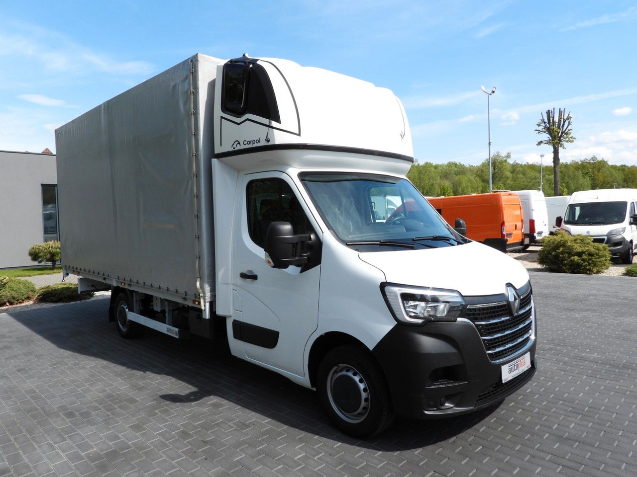 Renault MASTER PRITSCHE PLANE 10 PALETTEN WEBASTO A/C - Furgoneta con lona: foto 4 Renault MASTER PRITSCHE PLANE 10 PALETTEN WEBASTO A/C - Furgoneta con lona: foto 4
